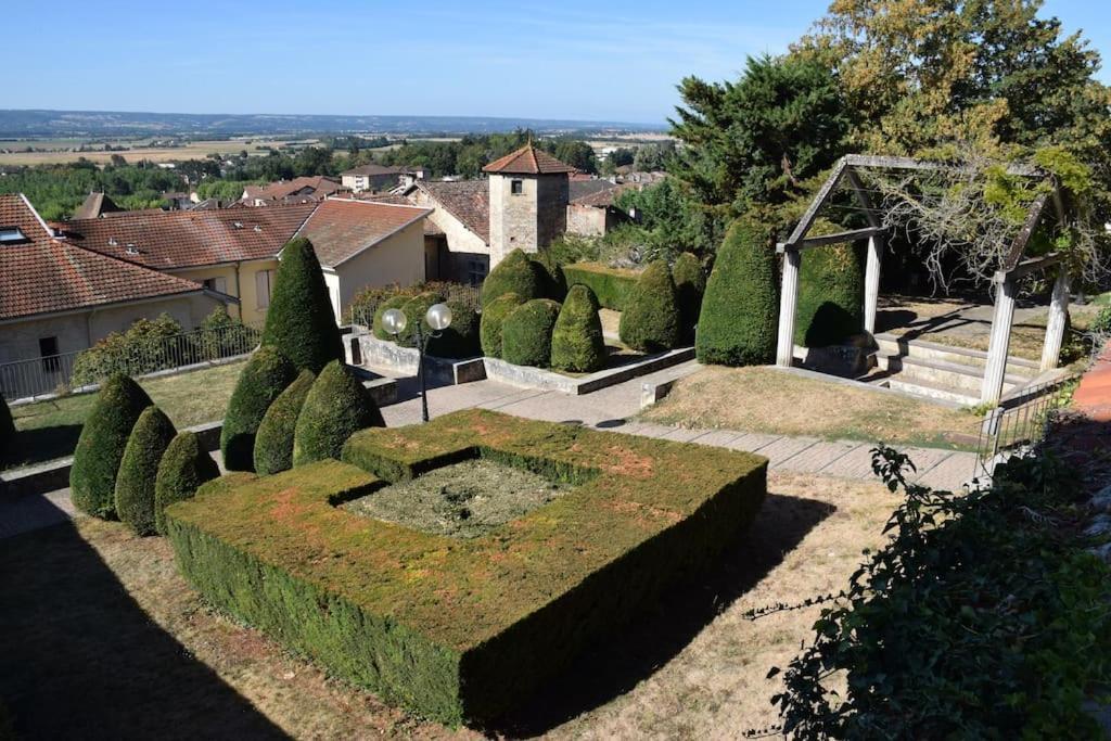 Des Remparts Reservation Par Telephone Laissez Vos Coordonnees Hébergement de vacances *